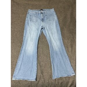 Gap Women 18/34 Regular Jeans 70s Flare Light Wash Patch Pockets